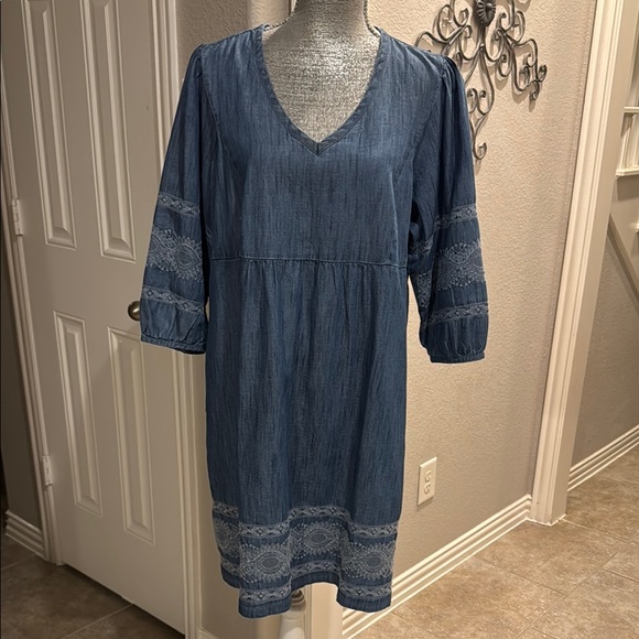 white dress with polka dots Maria Circle Page 3 - Womenswear Size::2XL(Fit for EU 46-48, US 14-16, UK/AU 18-20, IT 50-52) Wash Care_Hand Wash